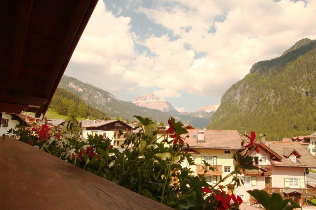 Hotel Garnì Prà Fiorì à Campitello di Fassa Chambre photo
