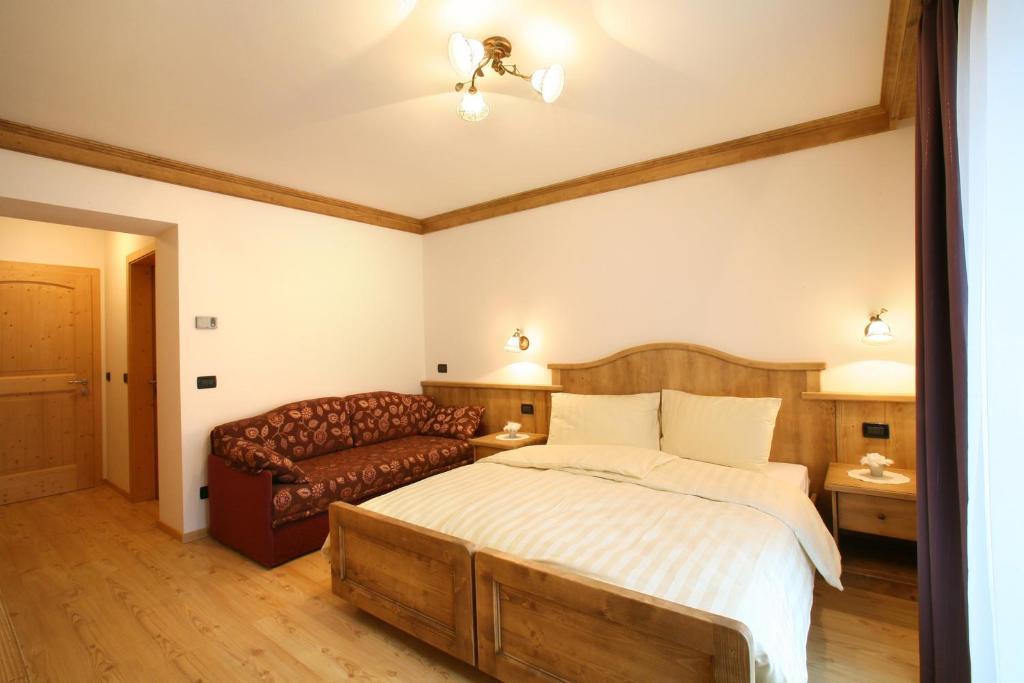 Hotel Garnì Prà Fiorì à Campitello di Fassa Chambre photo