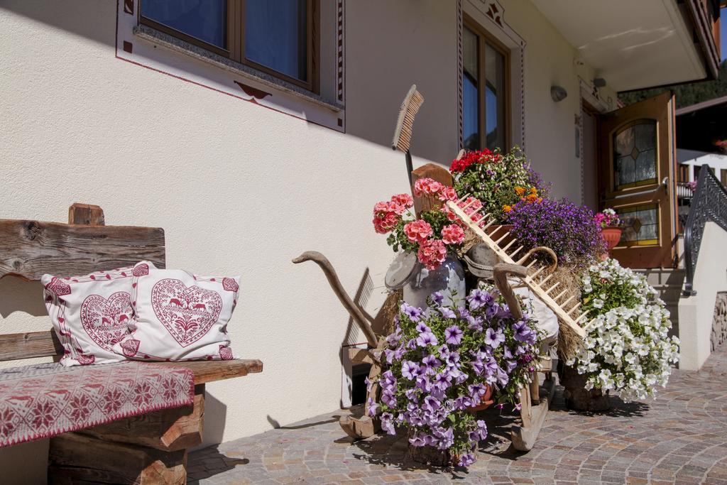 Hotel Garnì Prà Fiorì à Campitello di Fassa Extérieur photo